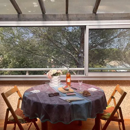 2 Pieces Avec Terrasse, Piscine, Parking Prive Et Proche A Saint-aygulf - Fr-1-226a-87 アパート *